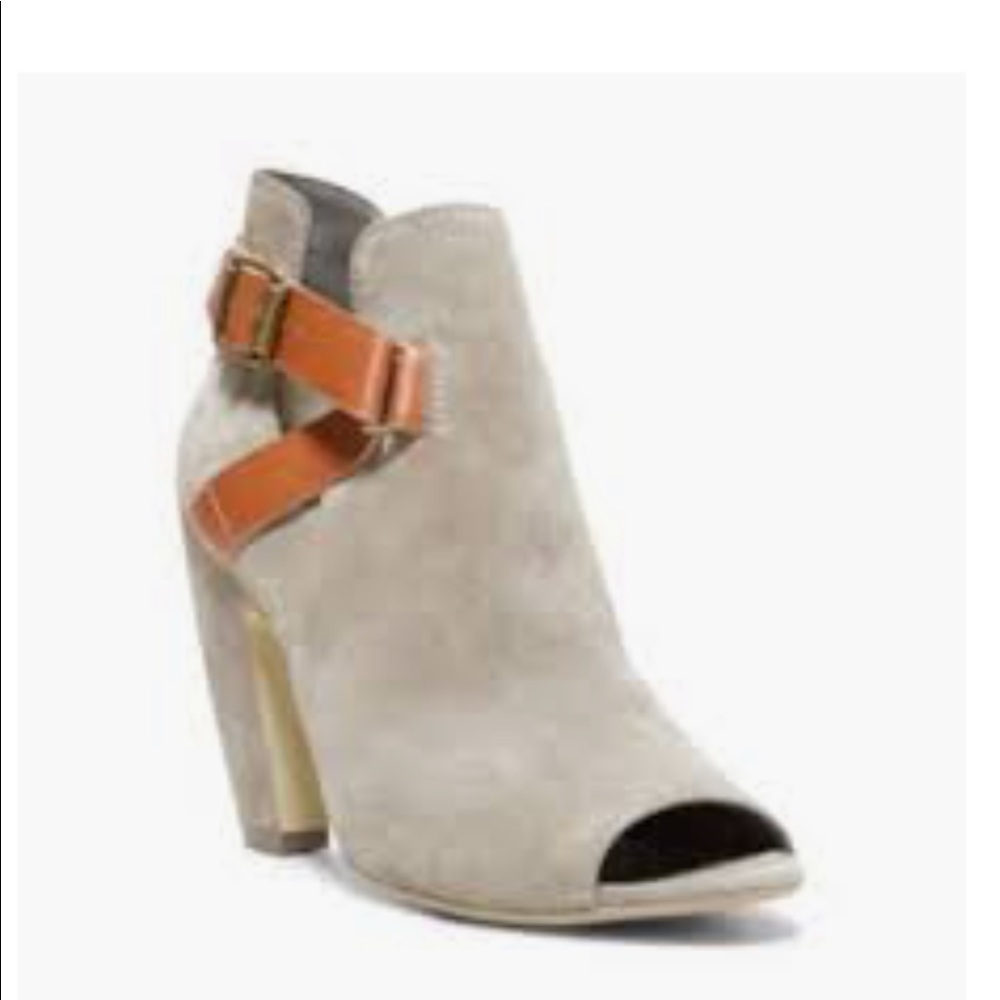 Steve Madden Pebbbles booties